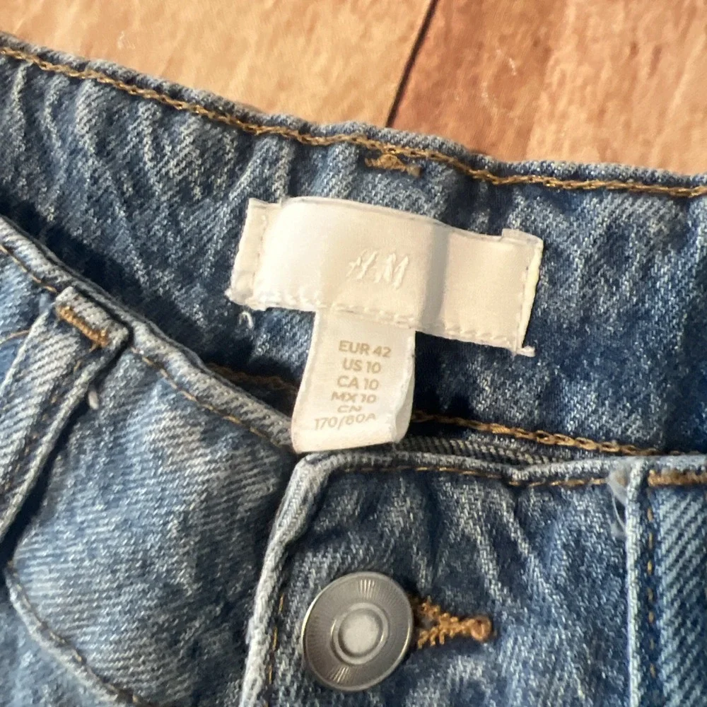 H&M Jeans Women's US 10 Light Wash Straight Flared Leg Stretch